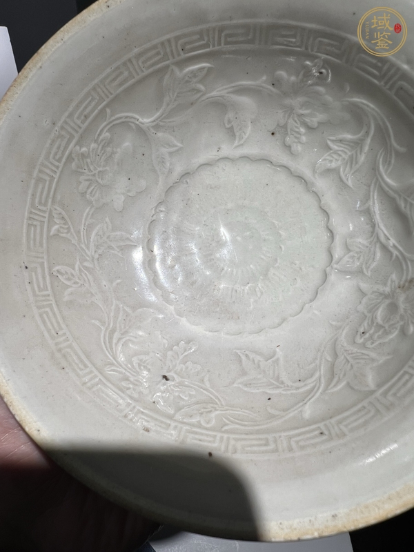 古玩陶瓷青白釉花卉紋碗真品鑒賞圖
