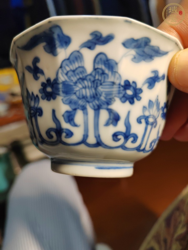 古玩陶瓷清康熙 青花花卉紋杯真品鑒賞圖