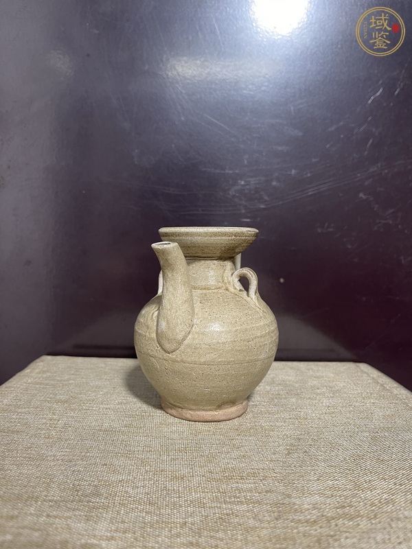 古玩陶瓷黃褐釉執(zhí)壺真品鑒賞圖