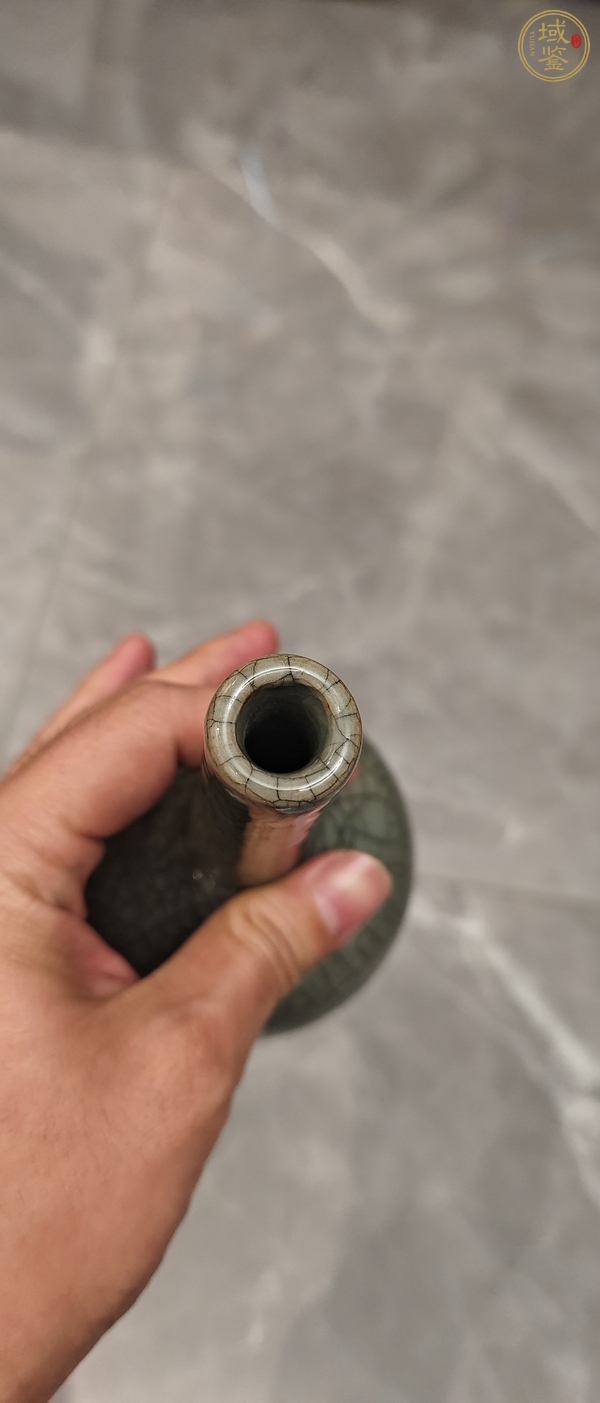 古玩陶瓷綠哥釉長頸瓶真品鑒賞圖