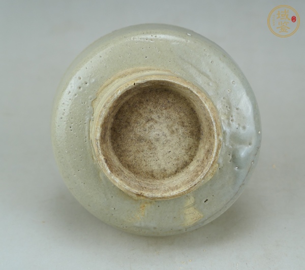 古玩陶瓷龍泉青瓷托盤真品鑒賞圖
