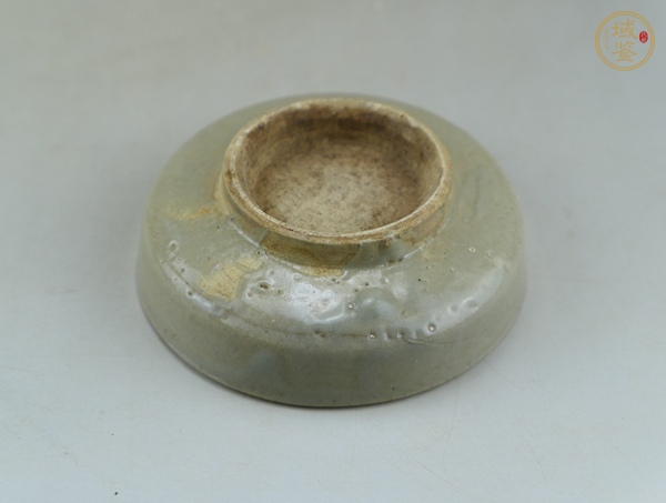 古玩陶瓷龍泉青瓷托盤真品鑒賞圖