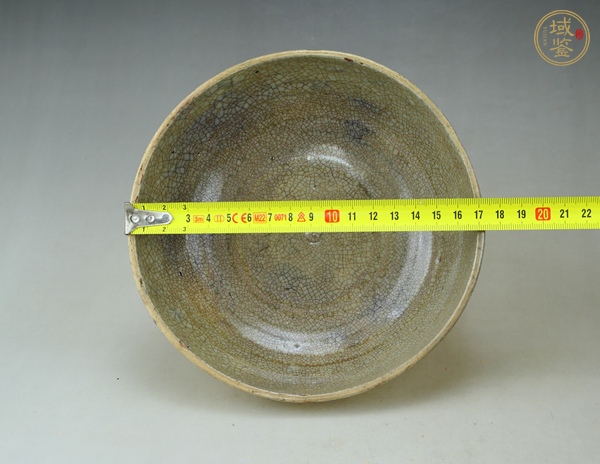 古玩陶瓷哥釉青花碗真品鑒賞圖