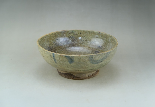古玩陶瓷明早期.哥釉青花碗拍賣，當(dāng)前價(jià)格153元