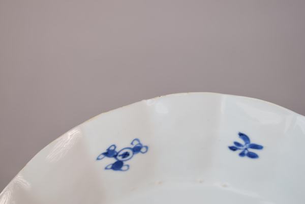 古玩陶瓷清康熙青花魚藻紋盤拍賣，當前價格256元