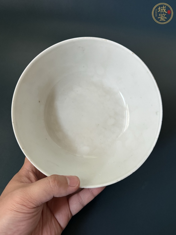 古玩陶瓷英雄獨立碗真品鑒賞圖
