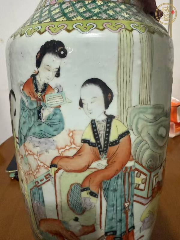 古玩陶瓷清光緒 粉彩人物紋雙獸耳瓶真品鑒賞圖