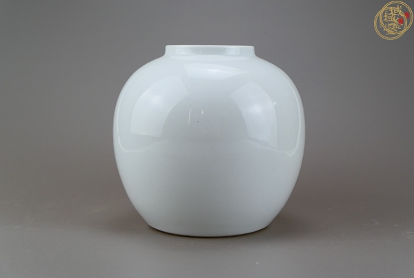 古玩陶瓷白釉茶葉罐真品鑒賞圖