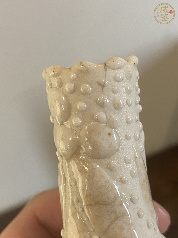 古玩陶瓷白釉珍珠地天球瓶真品鑒賞圖