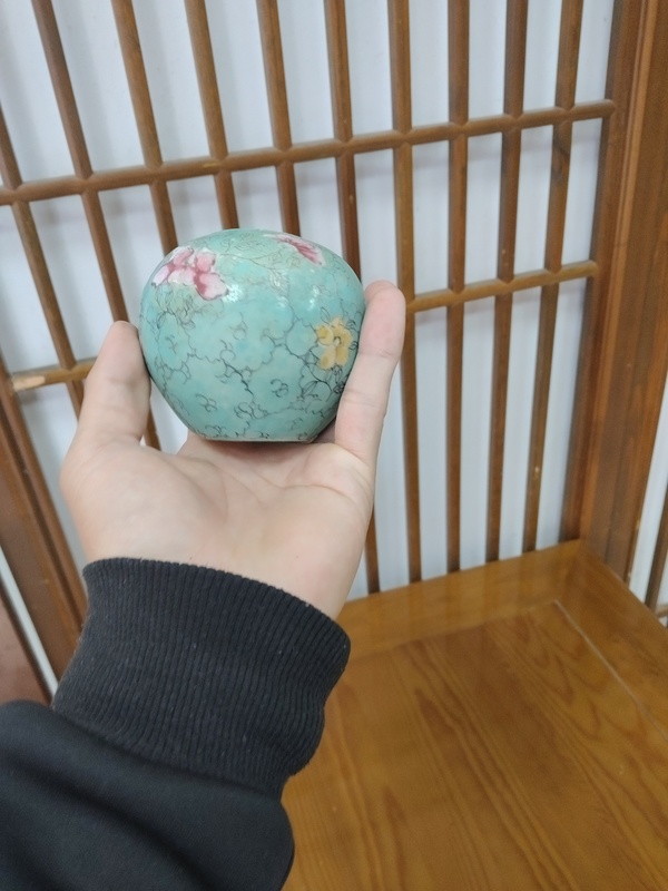 古玩陶瓷松石綠粉彩花卉紋罐拍賣(mài)，當(dāng)前價(jià)格3000元