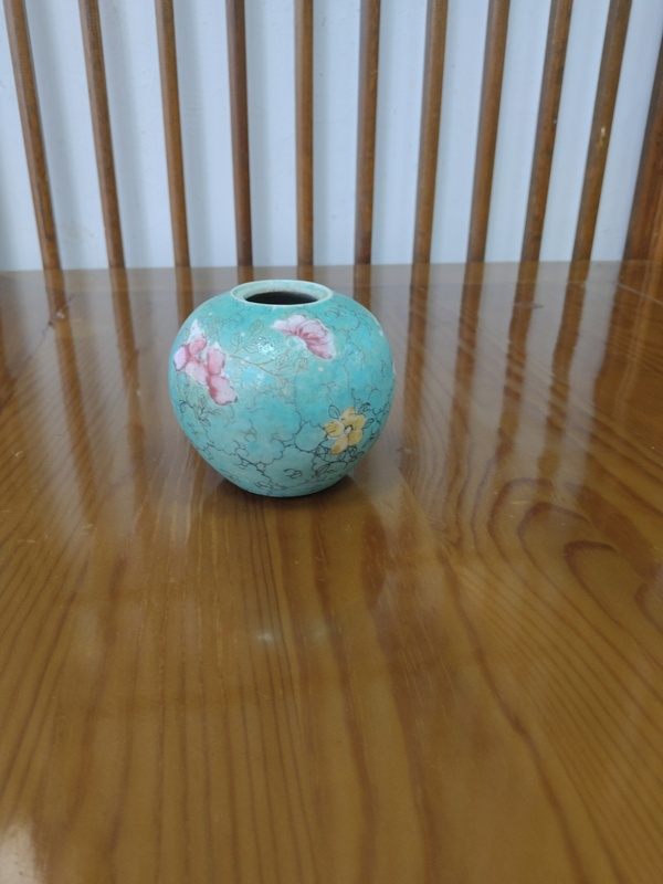古玩陶瓷松石綠粉彩花卉紋罐拍賣(mài)，當(dāng)前價(jià)格3000元