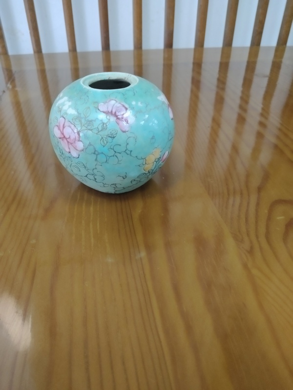 古玩陶瓷松石綠粉彩花卉紋罐拍賣(mài)，當(dāng)前價(jià)格3000元