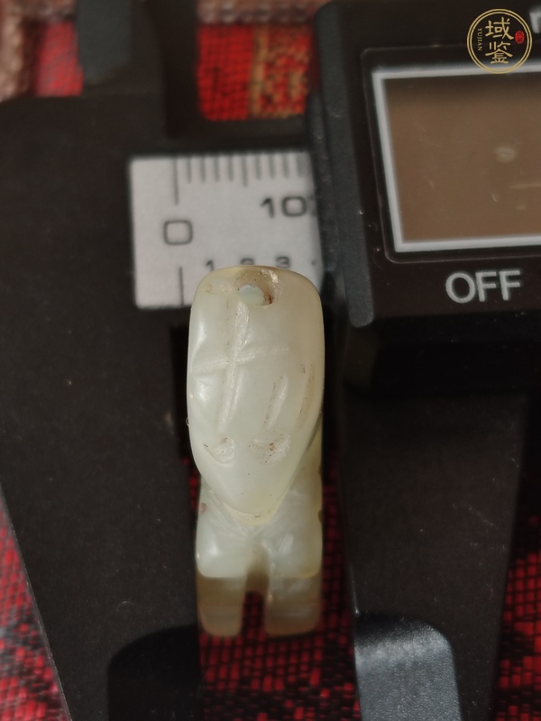 古玩玉器岫玉雕“猴子”掛墜真品鑒賞圖