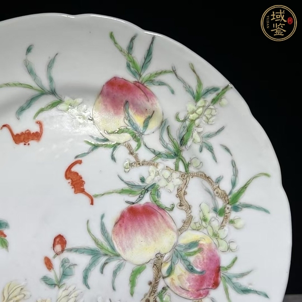 古玩陶瓷粉彩三多紋盤真品鑒賞圖