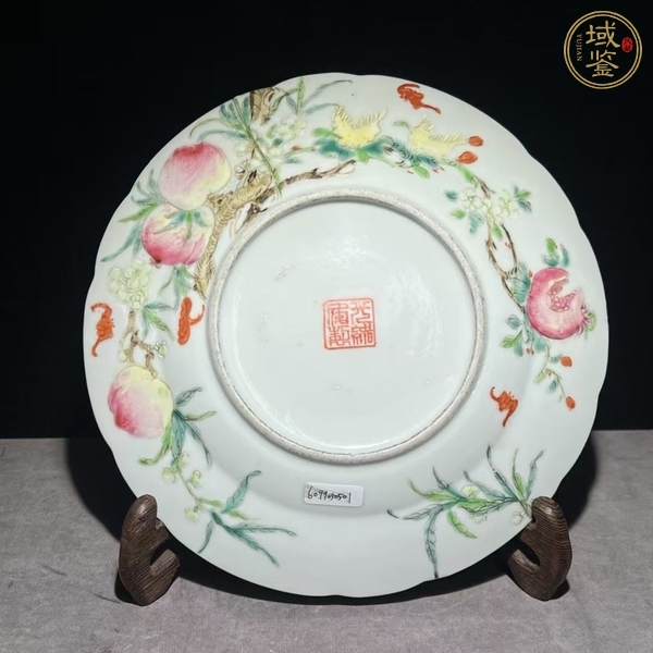 古玩陶瓷粉彩三多紋盤真品鑒賞圖