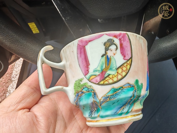 古玩陶瓷廣彩人物故事紋茶杯真品鑒賞圖