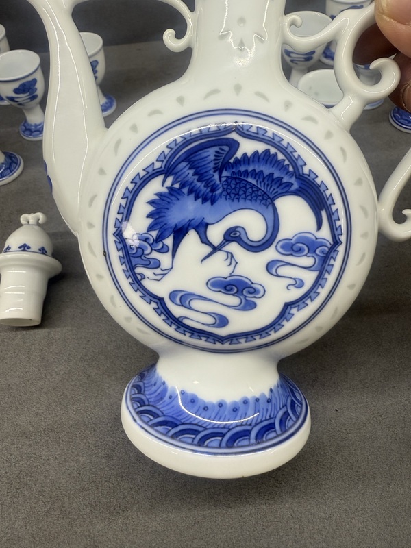 古玩陶瓷青花團鳳玲瓏瓷壺一套拍賣，當前價格68000元
