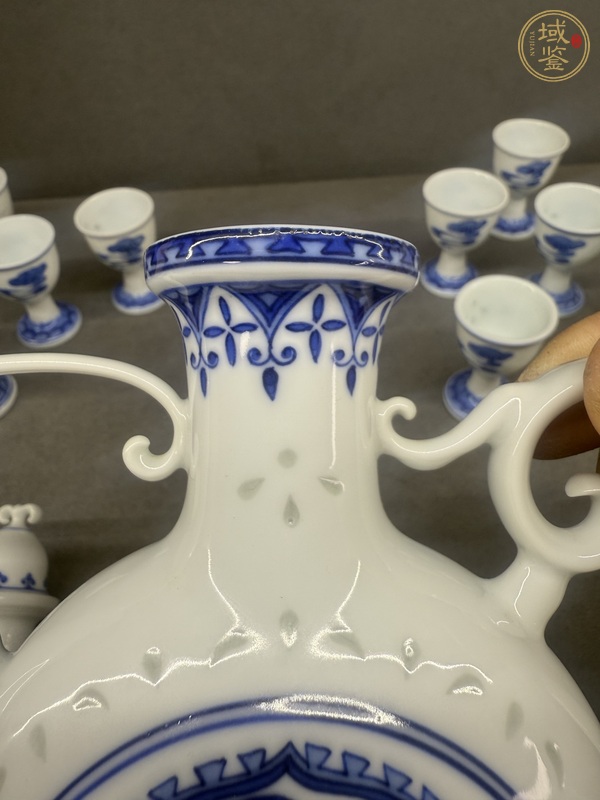 古玩陶瓷青花團鳳玲瓏瓷壺一套真品鑒賞圖