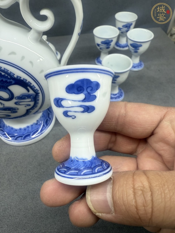 古玩陶瓷青花團鳳玲瓏瓷壺一套真品鑒賞圖