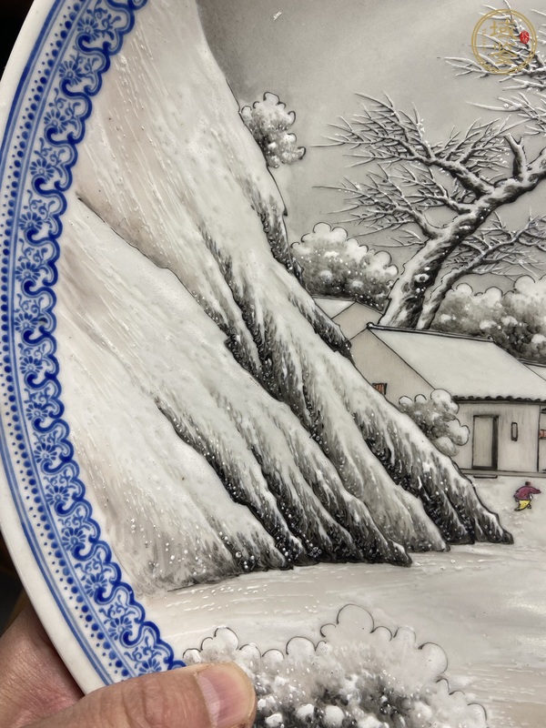 古玩陶瓷粉彩雪景山水人物盤真品鑒賞圖