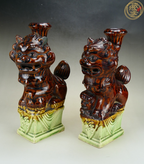 古玩陶瓷醬釉獅子燭臺真品鑒賞圖