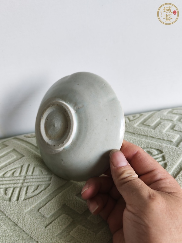 古玩陶瓷青白釉花口盤真品鑒賞圖