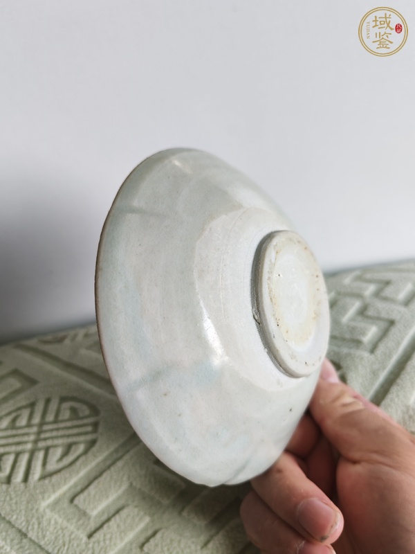 古玩陶瓷青白釉花口盤真品鑒賞圖