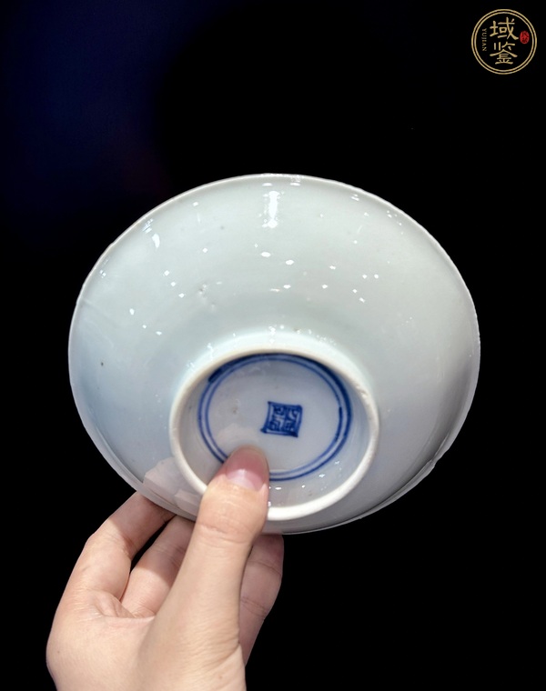 古玩陶瓷康熙青花花卉盤(pán)真品鑒賞圖