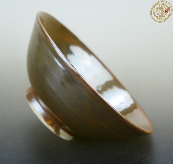 古玩金元時(shí)期醬紅釉碗真品鑒賞圖