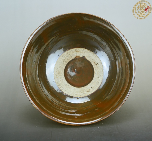 古玩陶瓷金元時期醬紅釉碗真品鑒賞圖