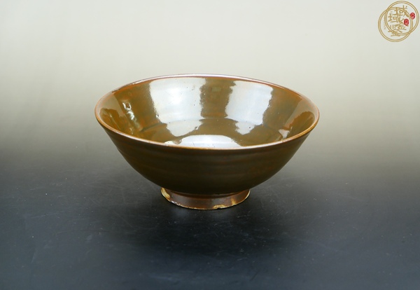 古玩陶瓷金元時期醬紅釉碗真品鑒賞圖