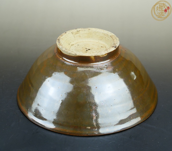 古玩陶瓷金元時期醬紅釉碗真品鑒賞圖