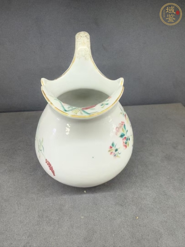 古玩陶瓷粉彩執(zhí)壺真品鑒賞圖