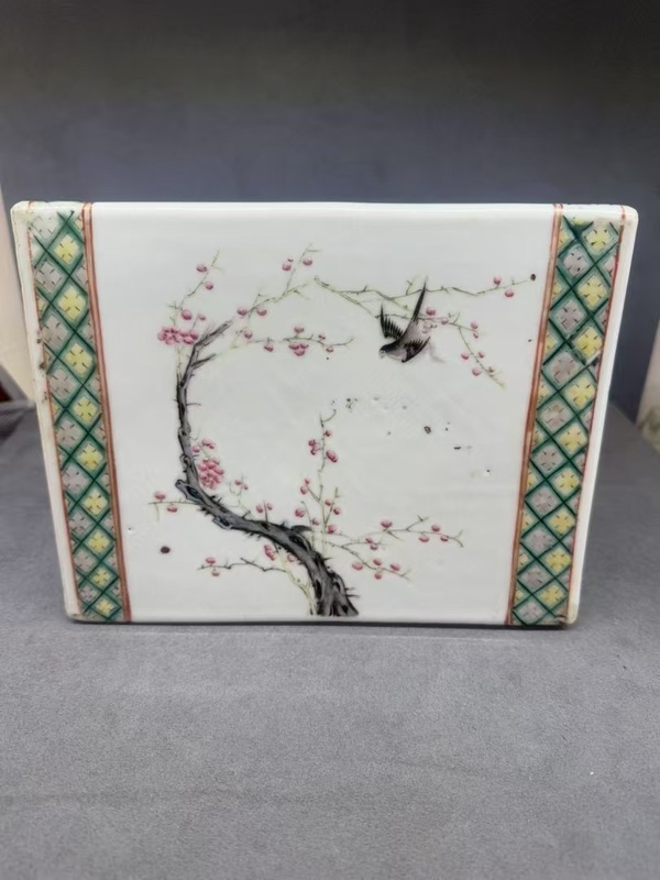 古玩陶瓷晚清花鳥紋粉彩書擋拍賣，當前價格6800元