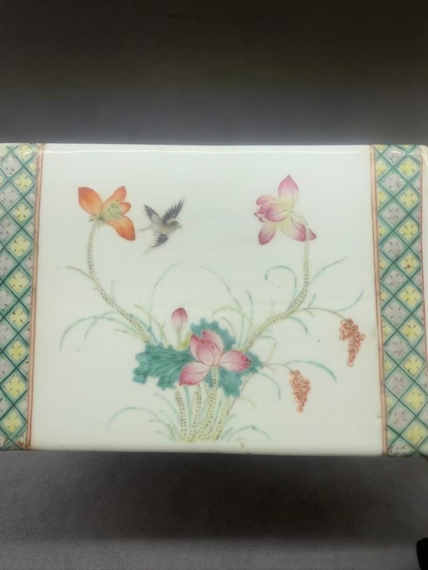 古玩陶瓷晚清花鳥紋粉彩書擋拍賣，當前價格6800元