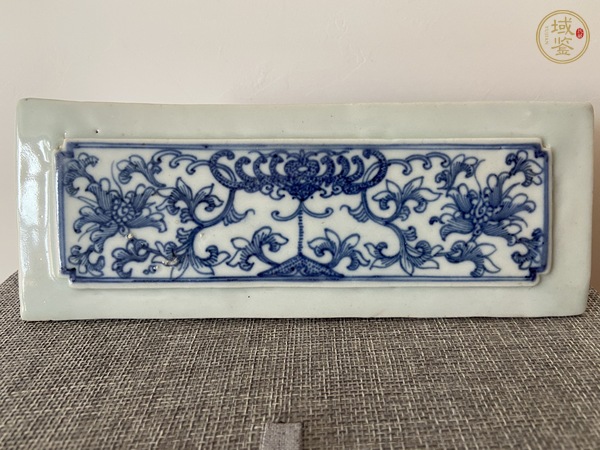 古玩陶瓷花卉紋青花瓷板畫真品鑒賞圖