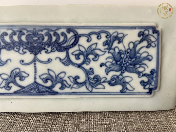 古玩陶瓷花卉紋青花瓷板畫真品鑒賞圖