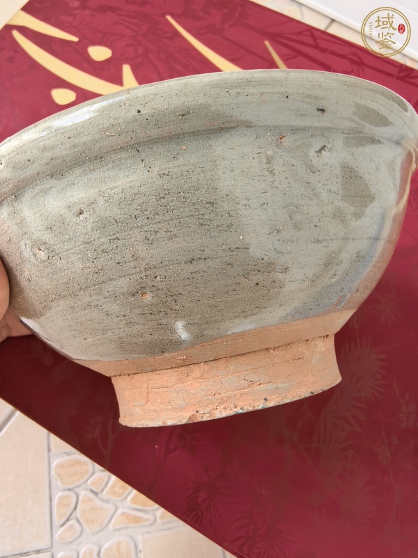 古玩陶瓷龍泉窯系青瓷碗真品鑒賞圖