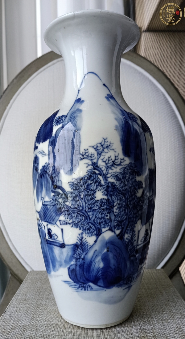 古玩陶瓷青花山水紋觀音瓶真品鑒賞圖