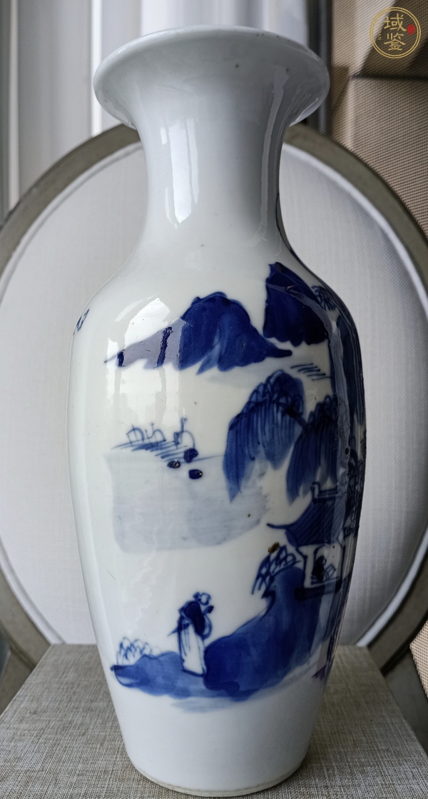 古玩陶瓷青花山水紋觀音瓶真品鑒賞圖