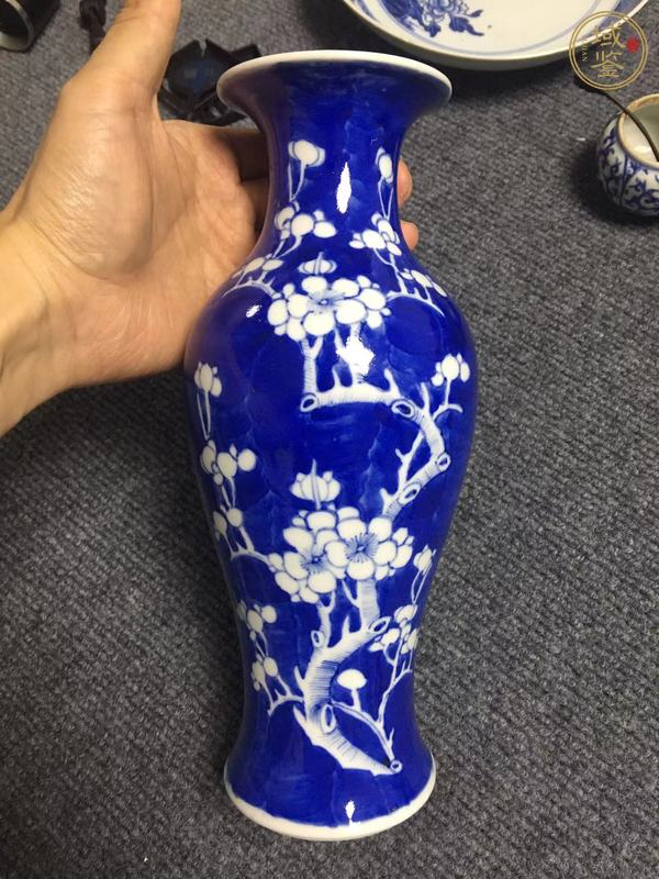 古玩青花留白冰梅紋觀音瓶真品鑒賞圖