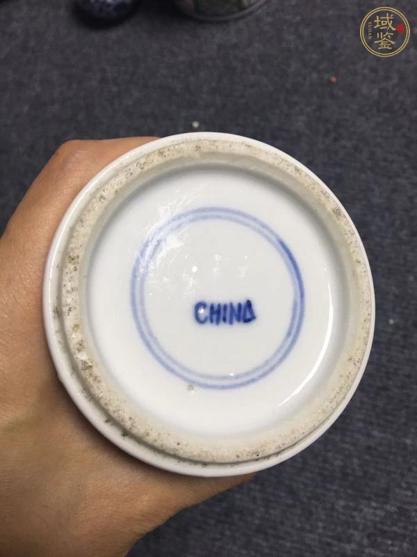 古玩陶瓷青花留白冰梅紋觀音瓶真品鑒賞圖