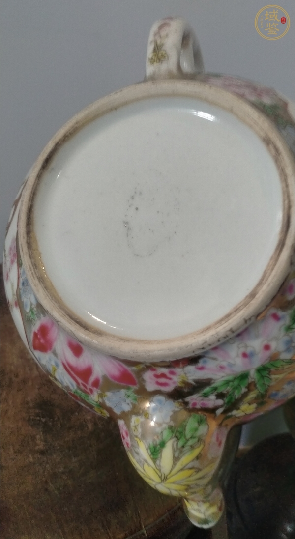古玩陶瓷粉彩童子捧壽圖茶壺真品鑒賞圖