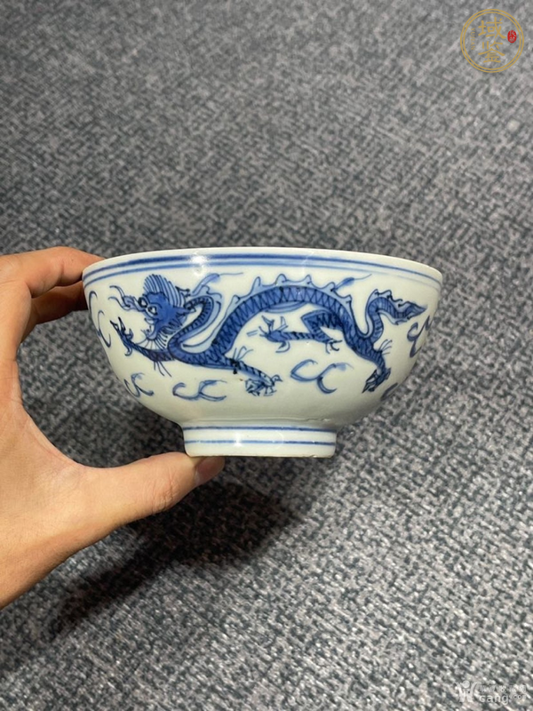 古玩陶瓷靑花龍紋碗真品鑒賞圖
