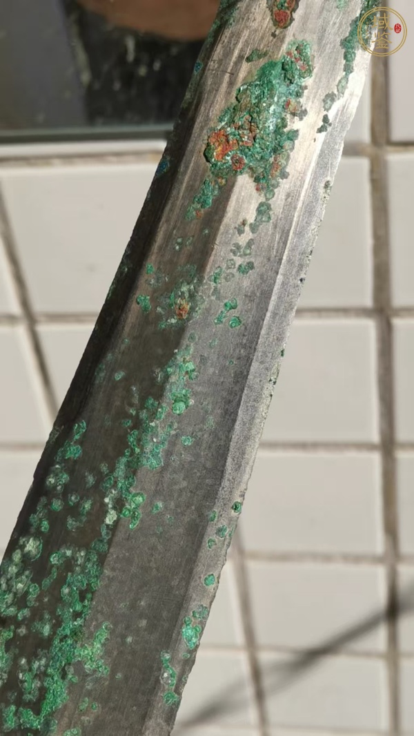 古玩銅器戰國青銅劍真品鑒賞圖