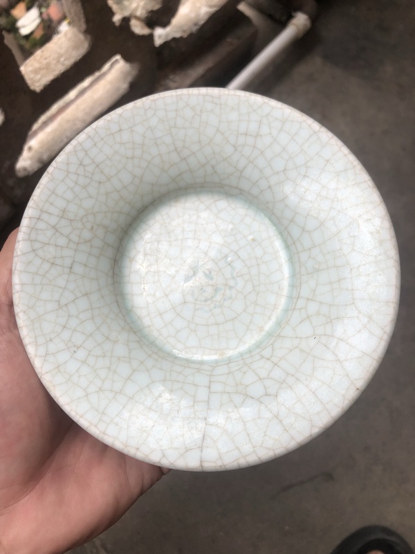 古玩陶瓷優(yōu)品明早期龍泉青瓷盤(pán)全品拍賣(mài)，當(dāng)前價(jià)格50000元