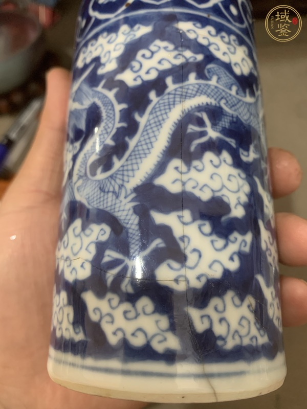 古玩陶瓷青花留白龍紋筆筒真品鑒賞圖