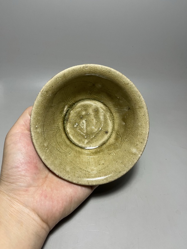 古玩轉(zhuǎn)賣北宋金村窯刻花紋碗拍賣，當(dāng)前價格1500元