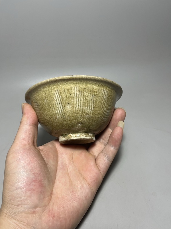 古玩陶瓷北宋金村窯刻花紋碗拍賣，當(dāng)前價(jià)格800元