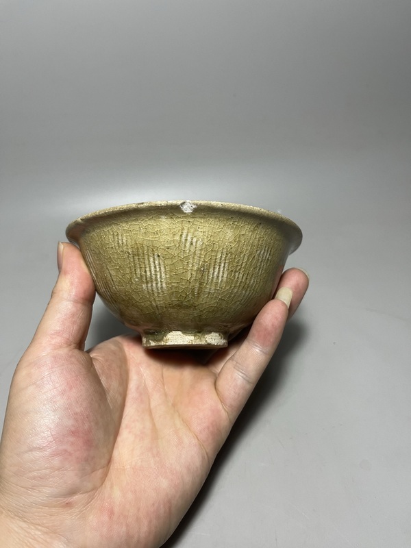 古玩陶瓷北宋金村窯刻花紋碗拍賣，當(dāng)前價(jià)格800元